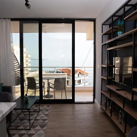 Martini Apartment Durrës