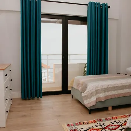 Martini Apartment *